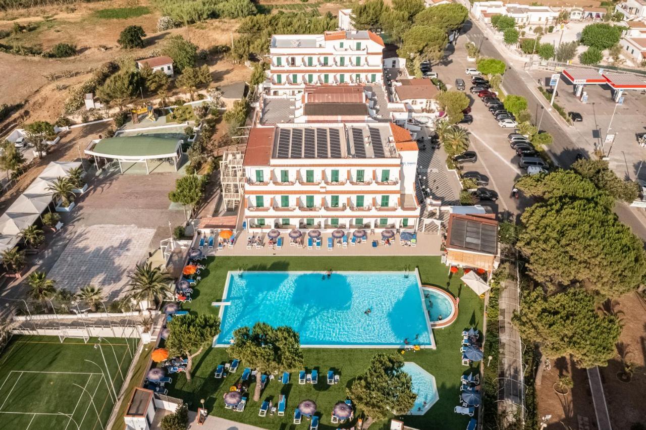 Hotel D'Amato Peschici Bagian luar foto