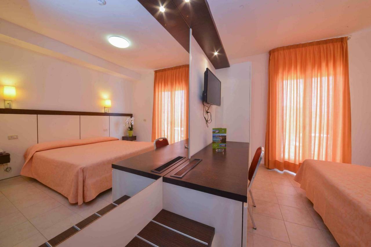 Hotel D'Amato Peschici Bagian luar foto