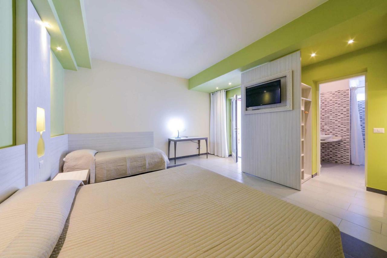 Hotel D'Amato Peschici Bagian luar foto