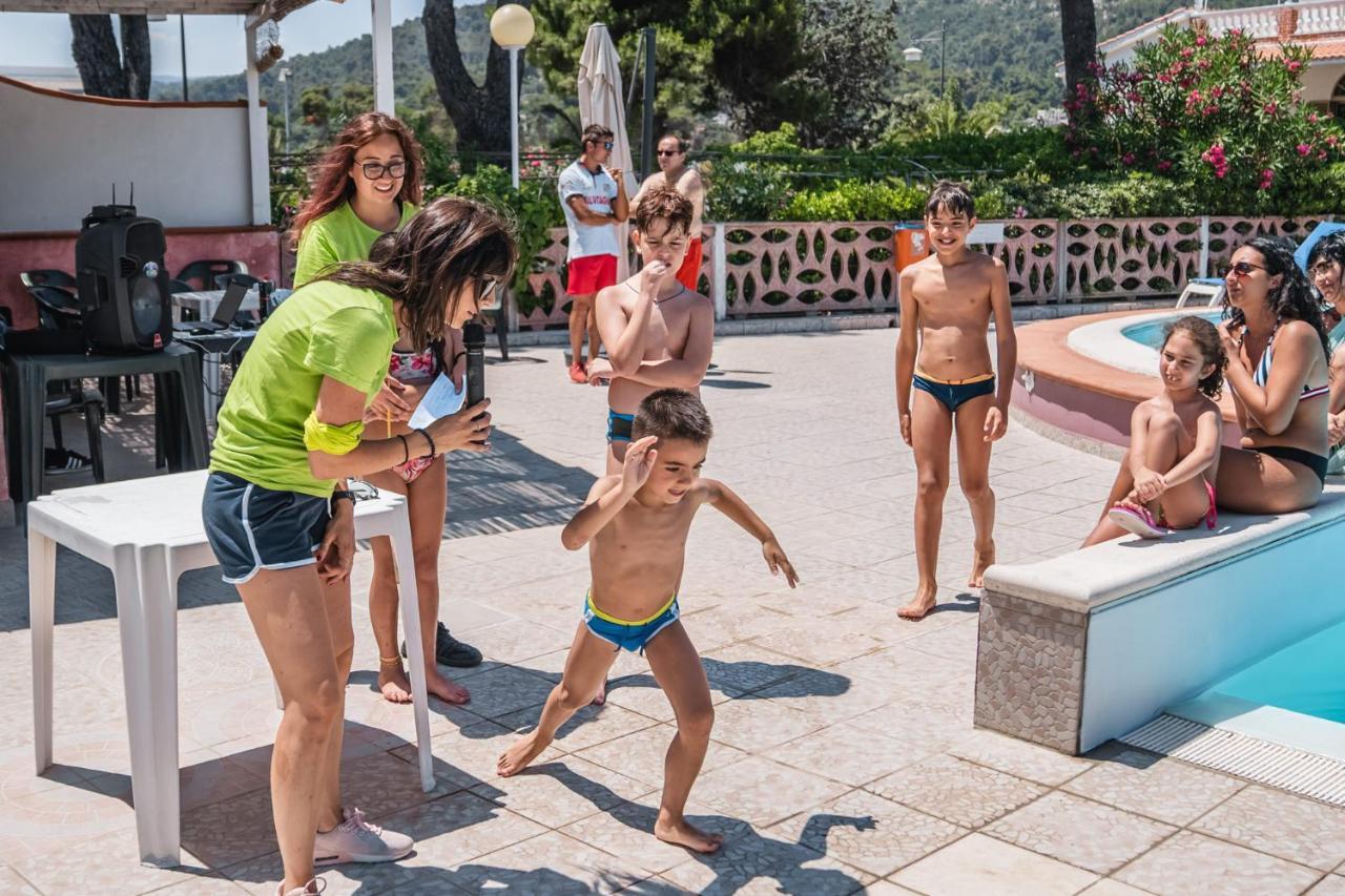 Hotel D'Amato Peschici Bagian luar foto