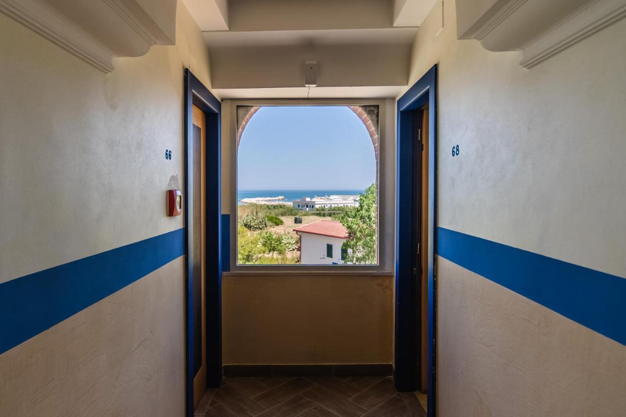 Hotel D'Amato Peschici Bagian luar foto