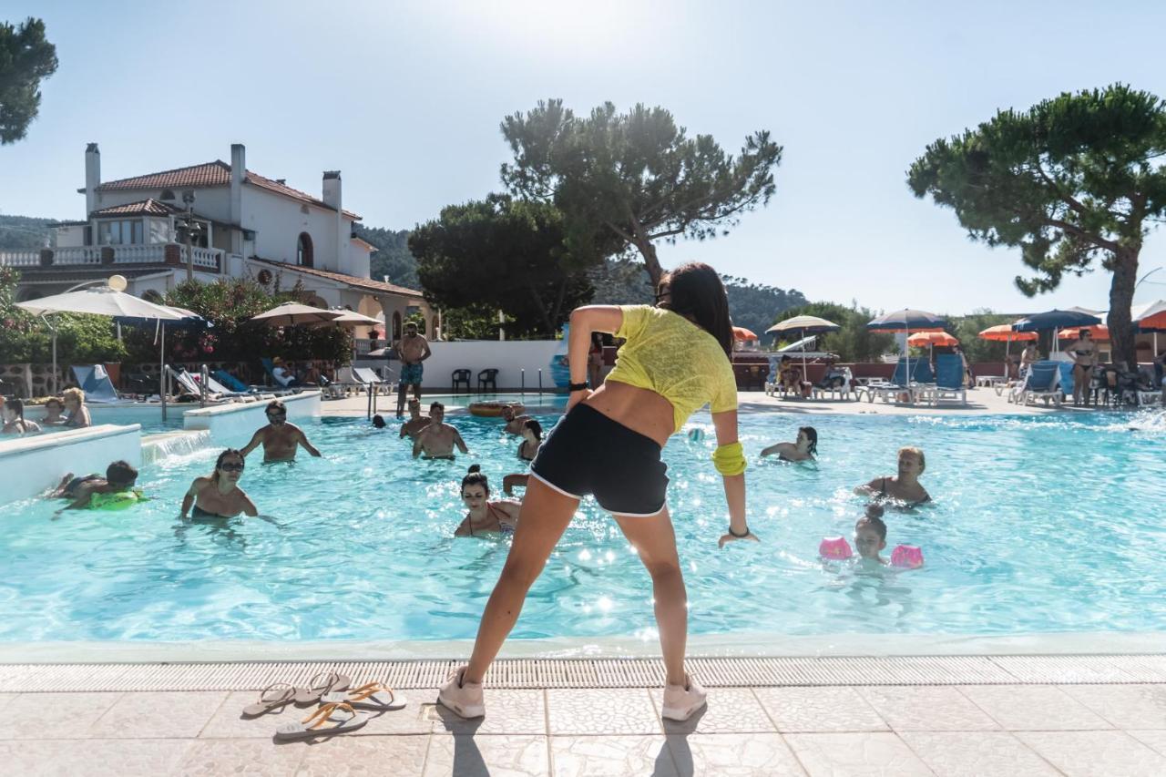Hotel D'Amato Peschici Bagian luar foto